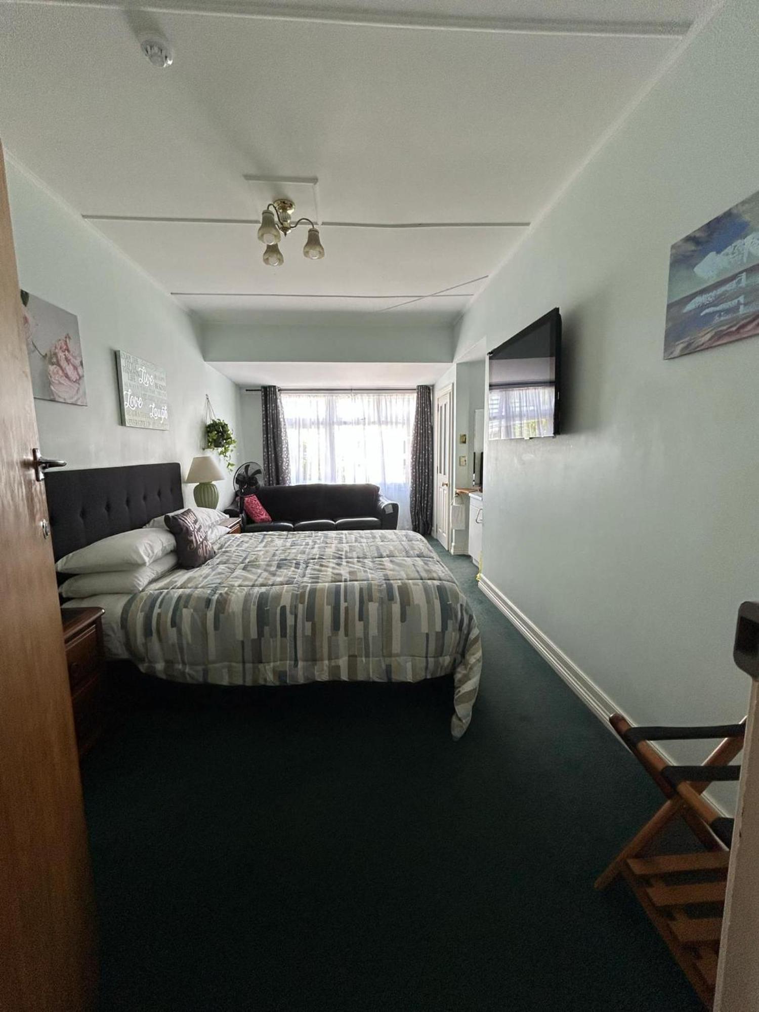 Admirals Lodge Пиктон Экстерьер фото